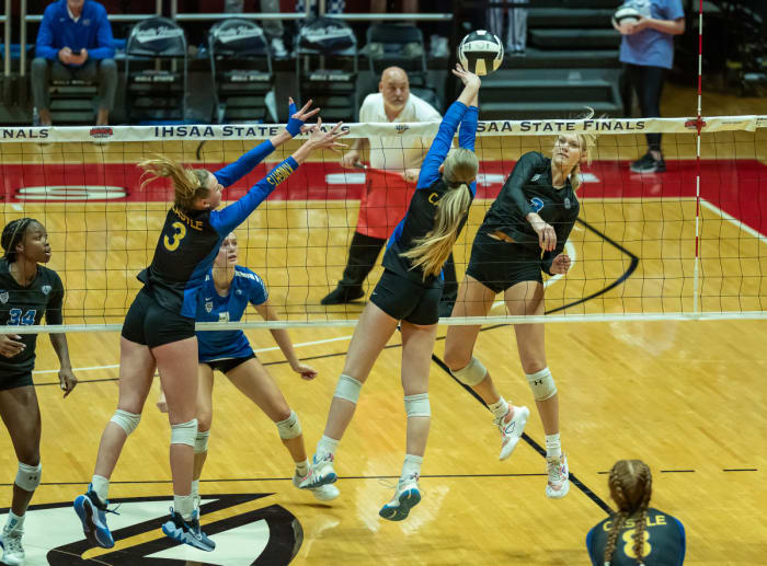 Hamilton Southeastern Castle Illinois girls volleyball 11-4-23 Julie L Brown 24036